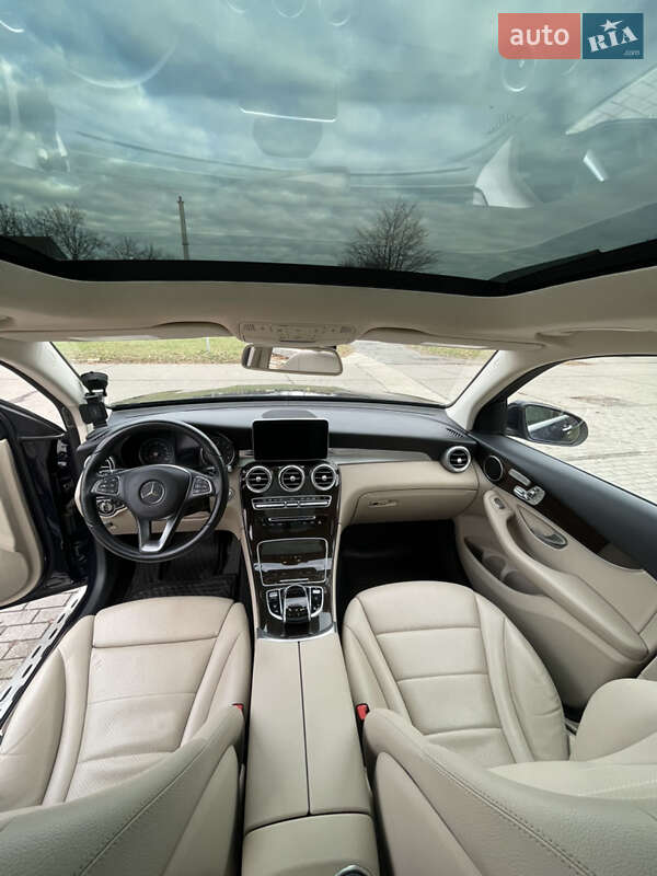 Внедорожник / Кроссовер Mercedes-Benz GLC-Class 2016 в Львове