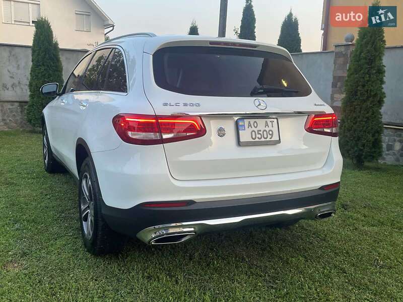 Позашляховик / Кросовер Mercedes-Benz GLC-Class 2019 в Ужгороді