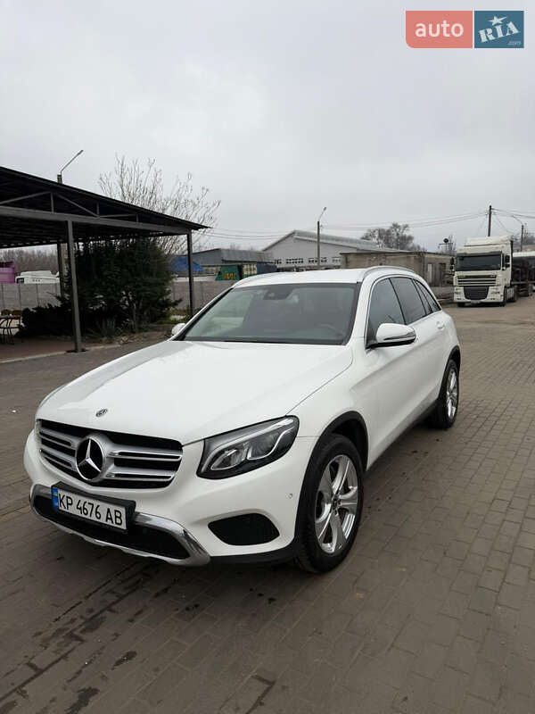 Mercedes-Benz GLC-Class 2017
