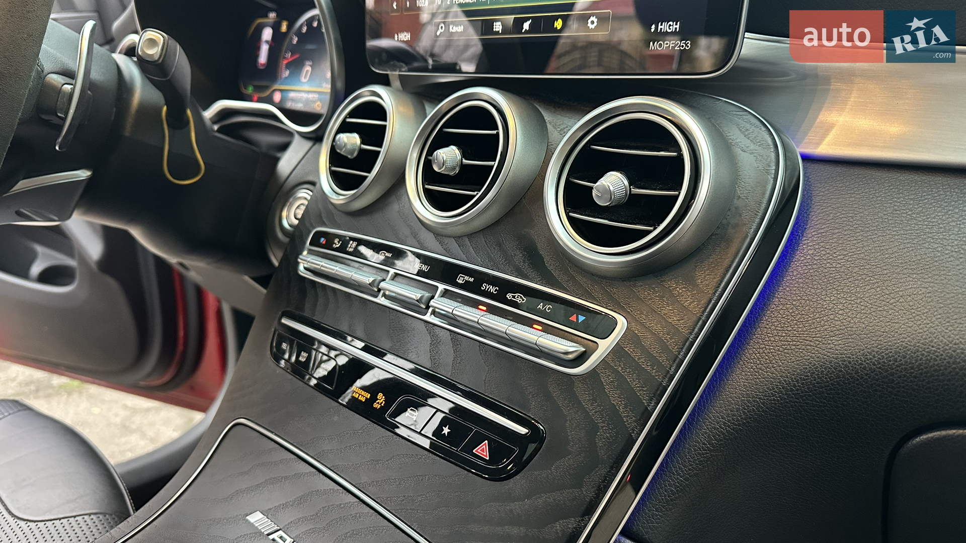 2019 Mercedes-Benz GLC - мініатюра 11