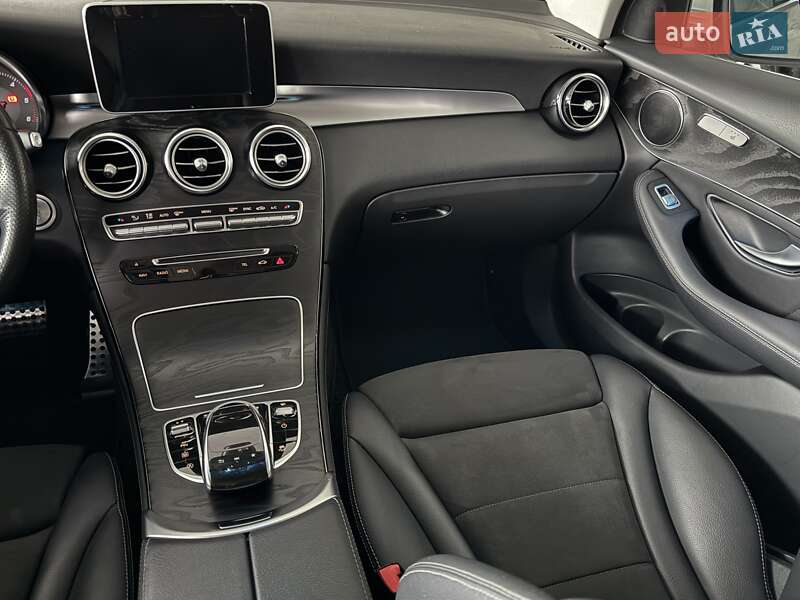 Внедорожник / Кроссовер Mercedes-Benz GLC-Class 2018 в Одессе