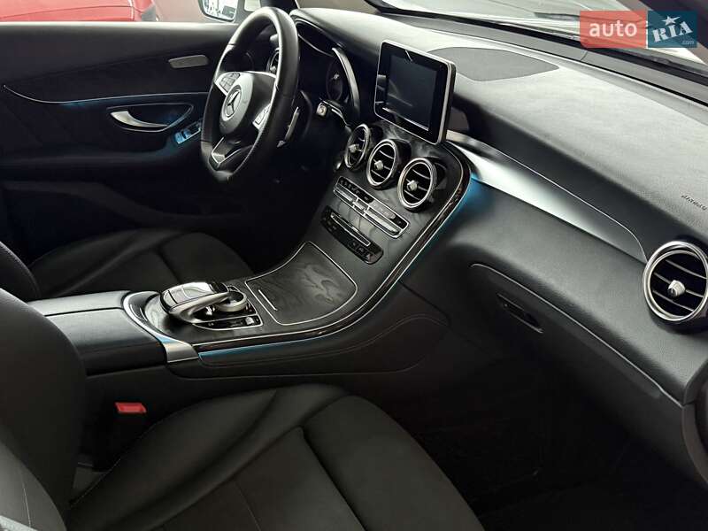 Внедорожник / Кроссовер Mercedes-Benz GLC-Class 2018 в Одессе