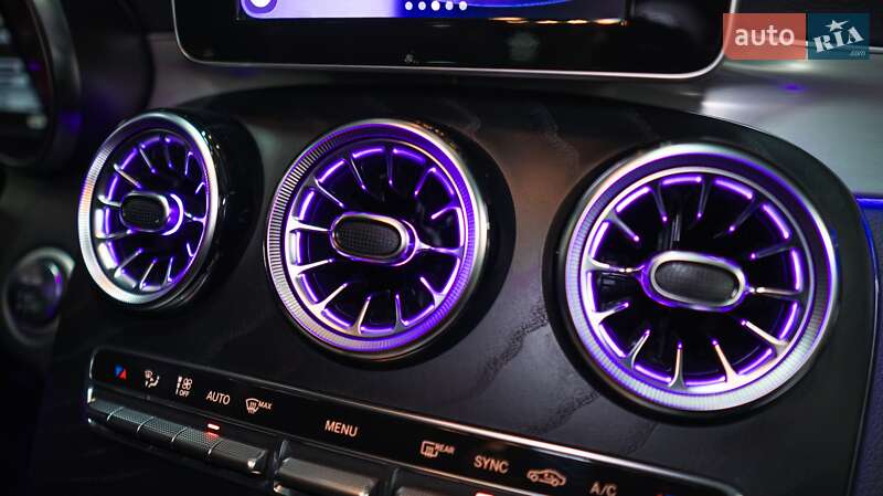 Внедорожник / Кроссовер Mercedes-Benz GLC-Class 2018 в Киеве