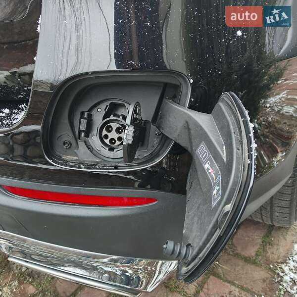 Внедорожник / Кроссовер Mercedes-Benz GLC-Class 2018 в Киеве