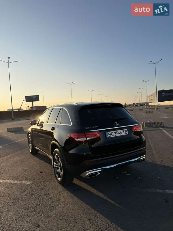 Внедорожник / Кроссовер Mercedes-Benz GLC-Class 2019 в Львове