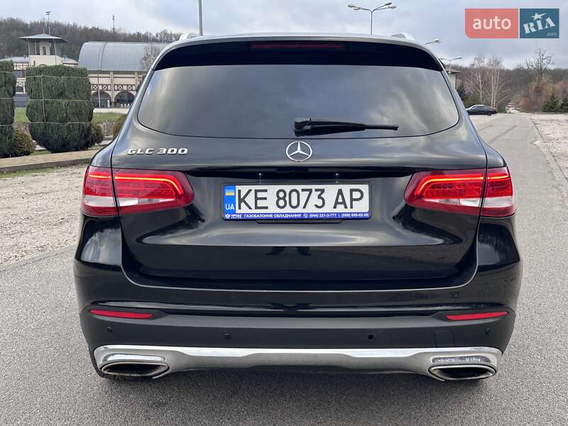 Позашляховик / Кросовер Mercedes-Benz GLC-Class 2015 в Дніпрі фото 7 Позашляховик / Кросовер Mercedes-Benz GLC-Class 2015 в Дніпрі