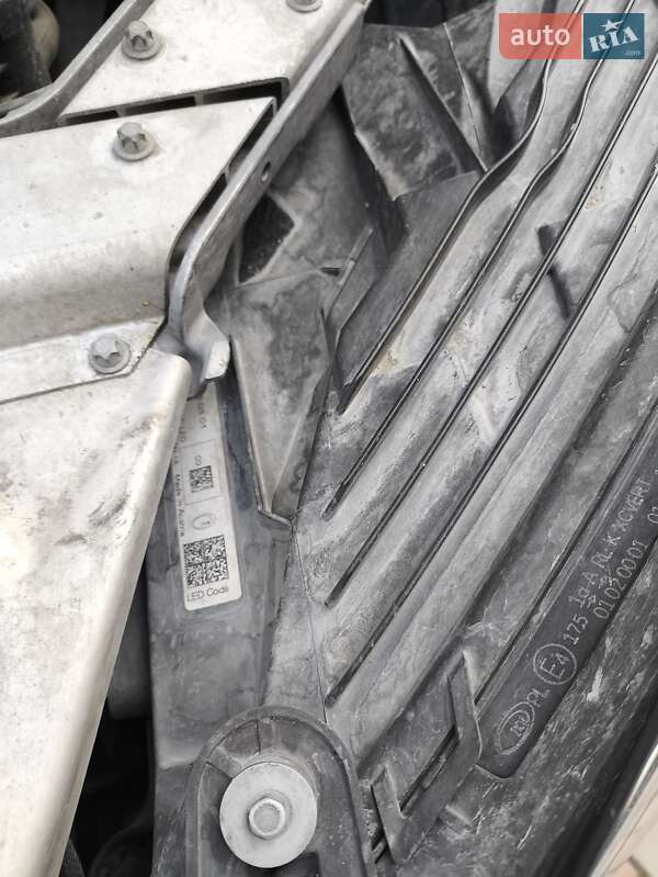 Позашляховик / Кросовер Mercedes-Benz GLC-Class 2016 в Львові фото 27 Позашляховик / Кросовер Mercedes-Benz GLC-Class 2016 в Львові