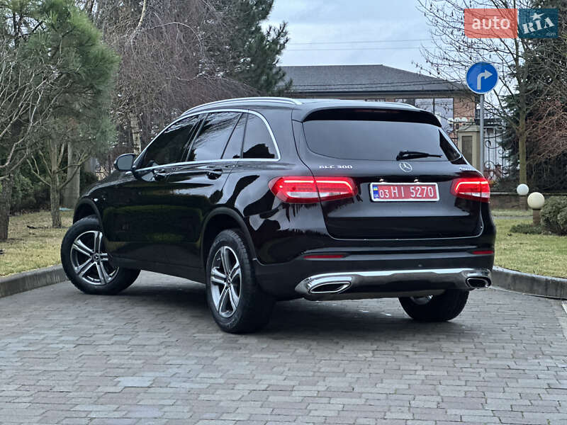 Позашляховик / Кросовер Mercedes-Benz GLC-Class 2019 в Сарнах