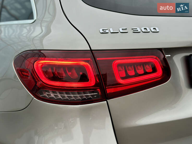 Позашляховик / Кросовер Mercedes-Benz GLC-Class 2020 в Києві