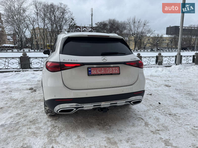 Позашляховик / Кросовер Mercedes-Benz GLC-Class 2024 в Харкові