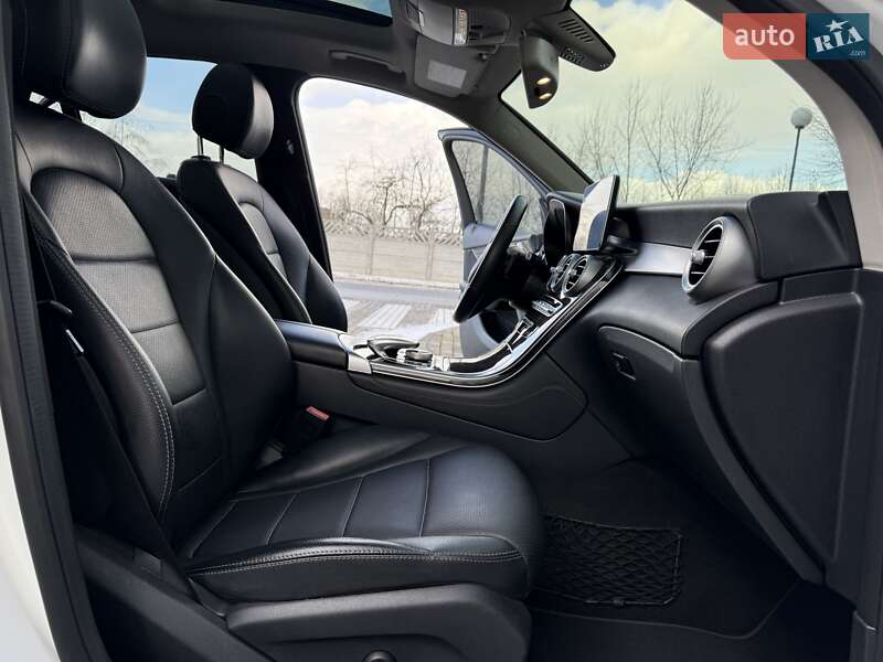Внедорожник / Кроссовер Mercedes-Benz GLC-Class 2017 в Ивано-Франковске