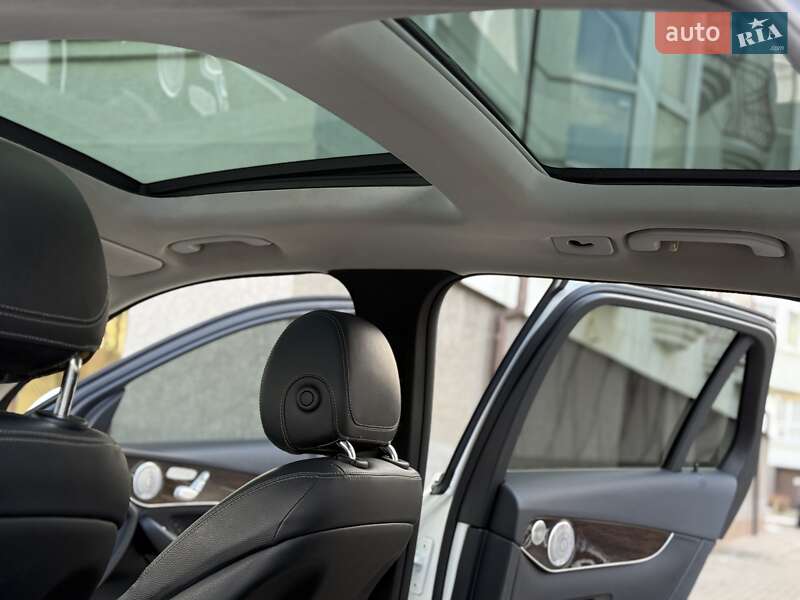 Внедорожник / Кроссовер Mercedes-Benz GLC-Class 2017 в Ивано-Франковске