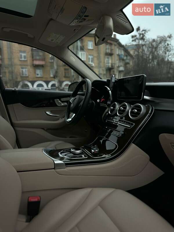 Внедорожник / Кроссовер Mercedes-Benz GLC-Class 2018 в Киеве фото 20 Внедорожник / Кроссовер Mercedes-Benz GLC-Class 2018 в Киеве