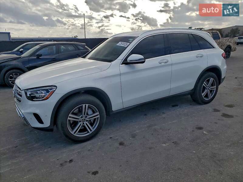 Mercedes-Benz GLC-Class 2021