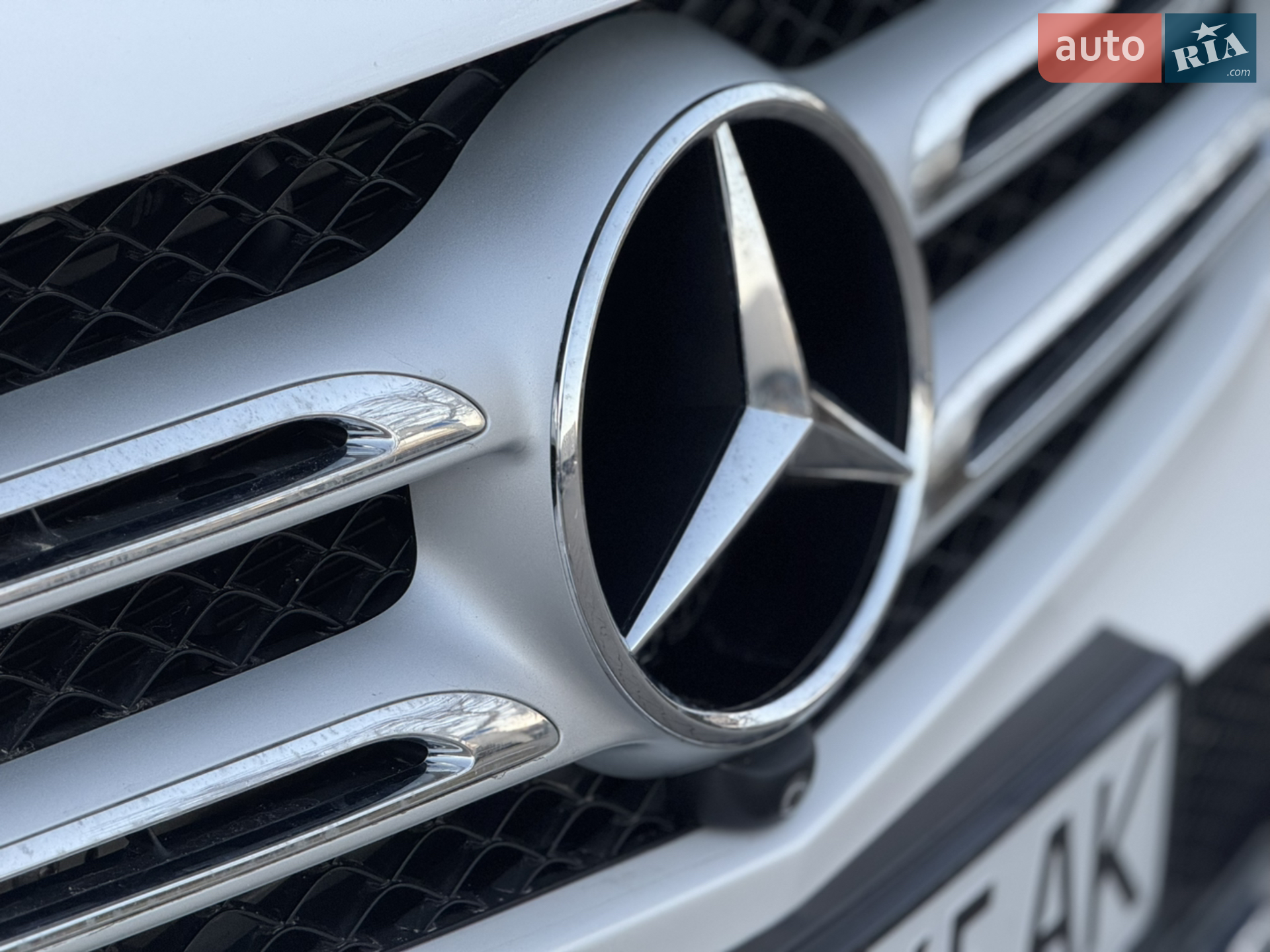 2016 Mercedes-Benz GLC - мініатюра 26