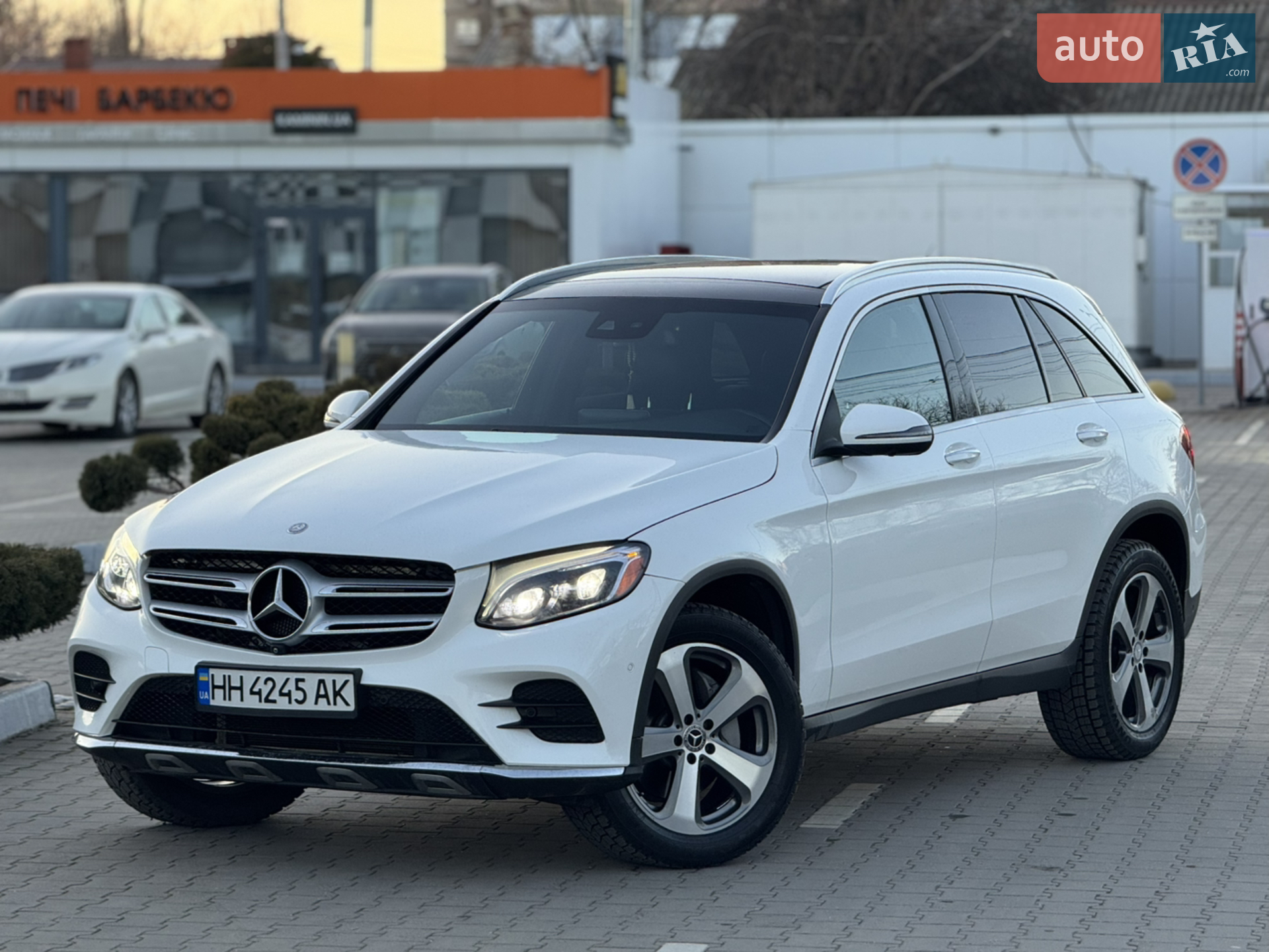 2016 Mercedes-Benz GLC - мініатюра 47