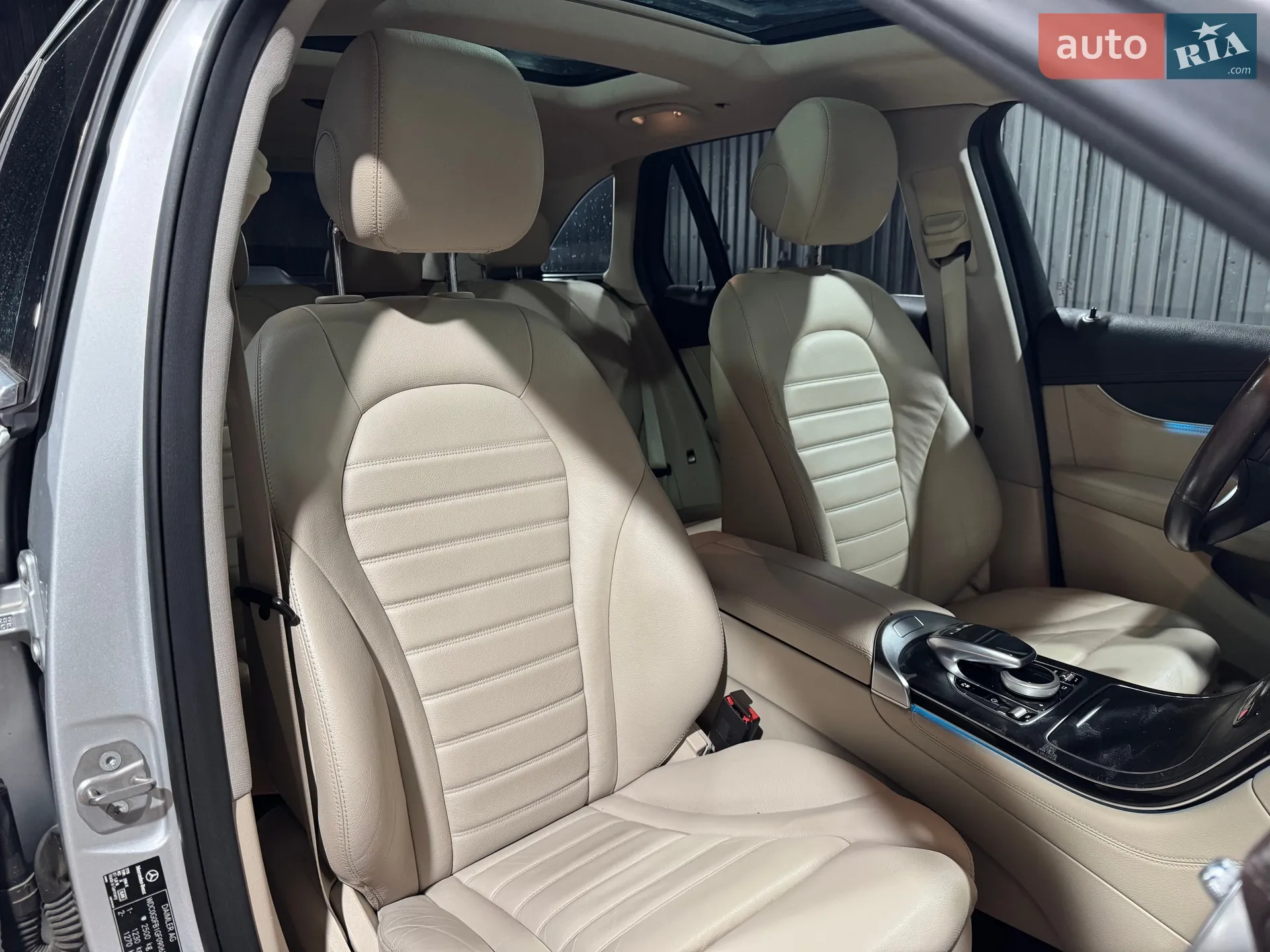 2016 Mercedes-Benz GLC - мініатюра 18