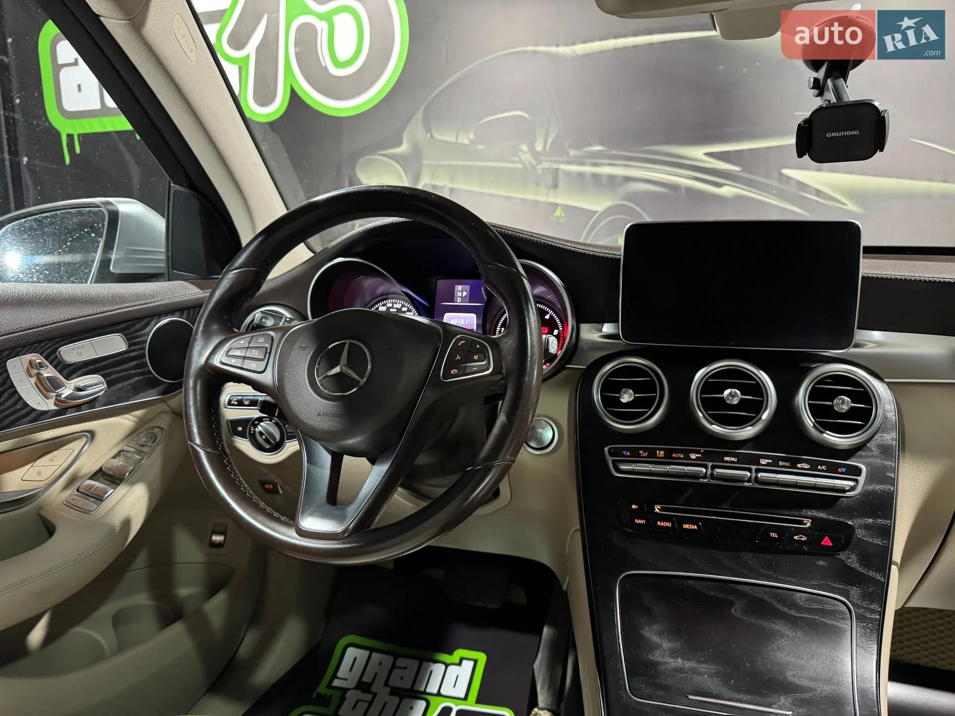 2016 Mercedes-Benz GLC - мініатюра 22