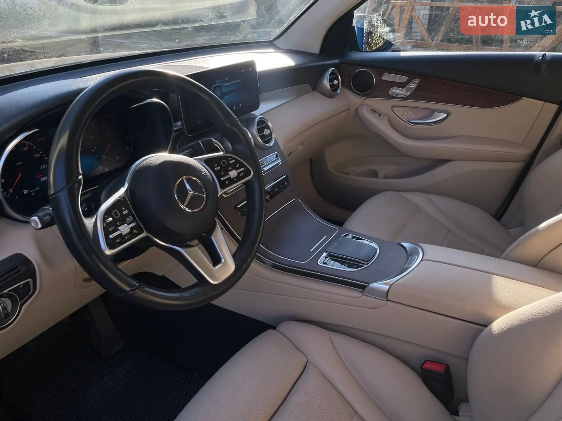 2022 Mercedes-Benz GLC - мініатюра 10