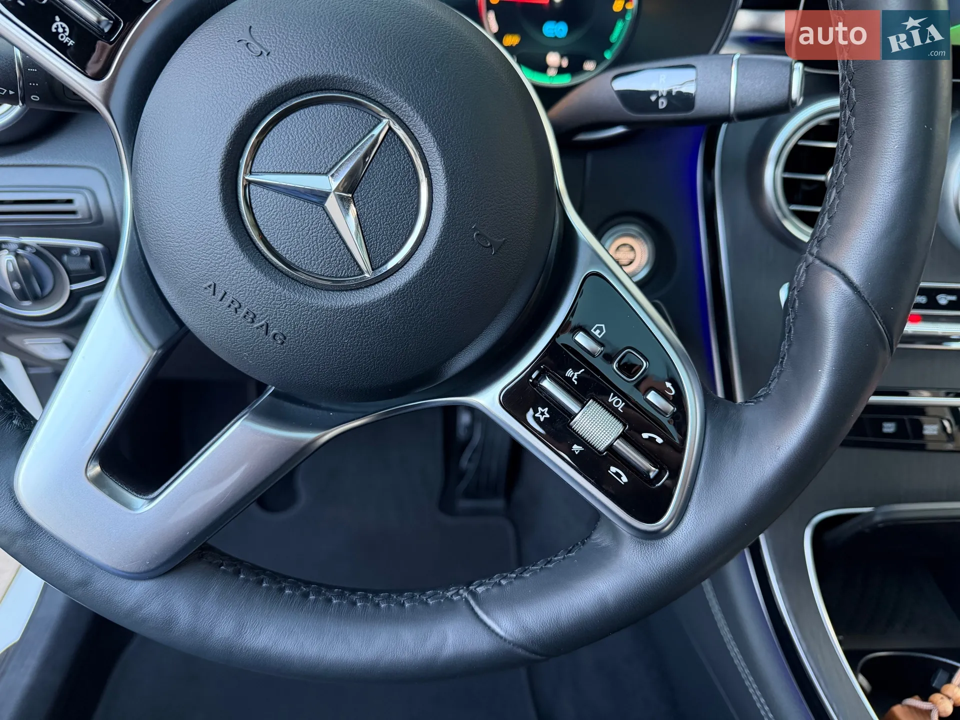 2020 Mercedes-Benz GLC - мініатюра 48