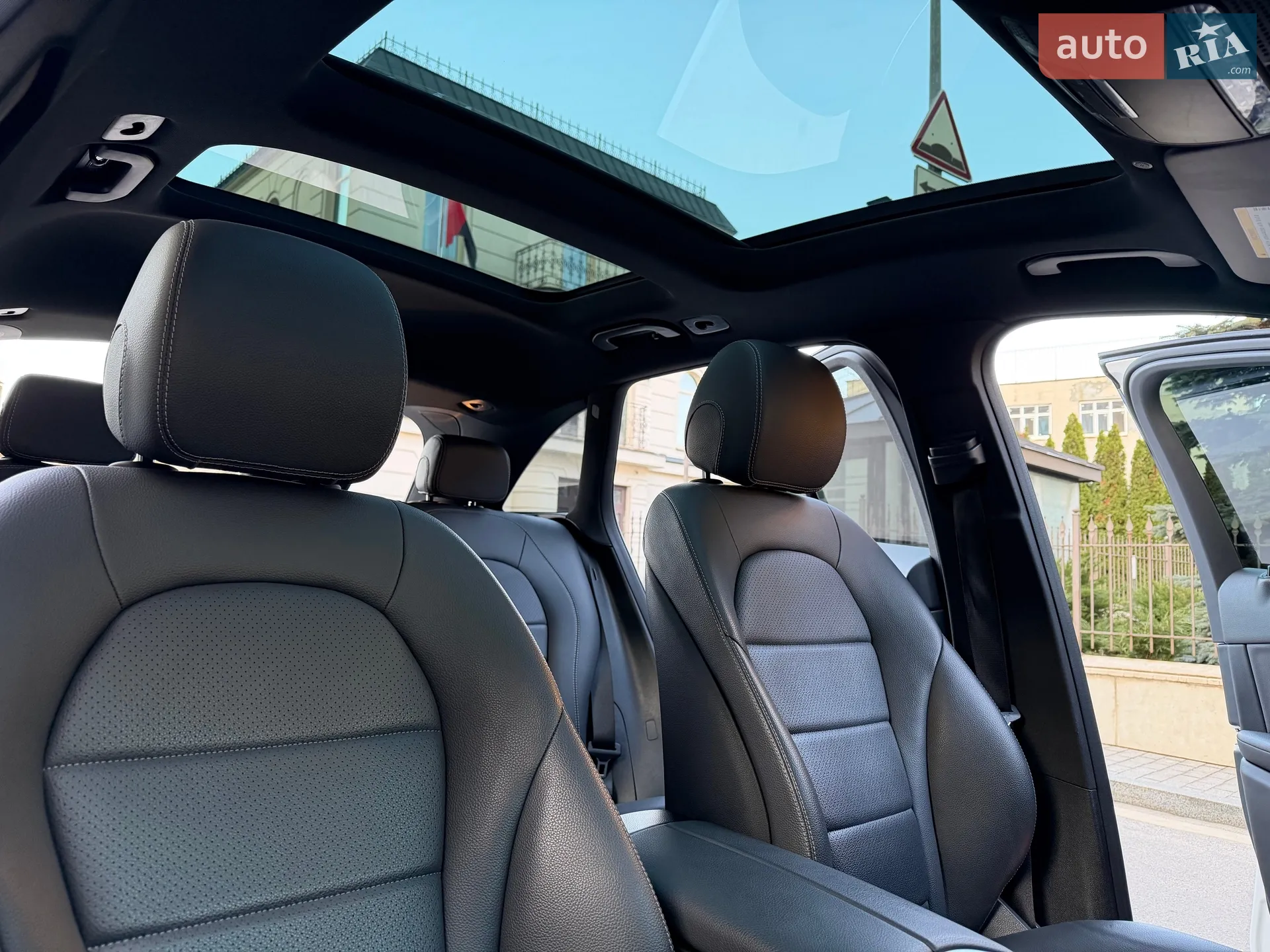 2020 Mercedes-Benz GLC - мініатюра 71