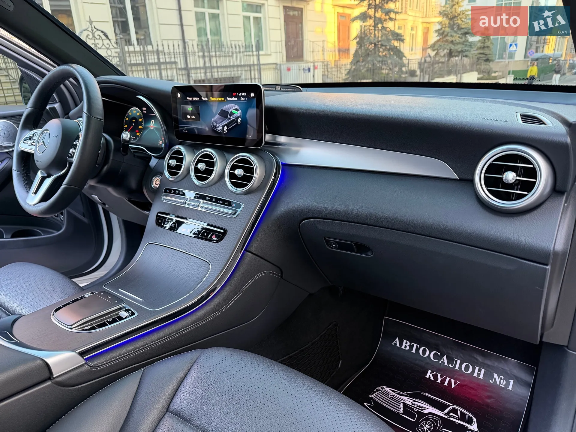 2020 Mercedes-Benz GLC - мініатюра 76