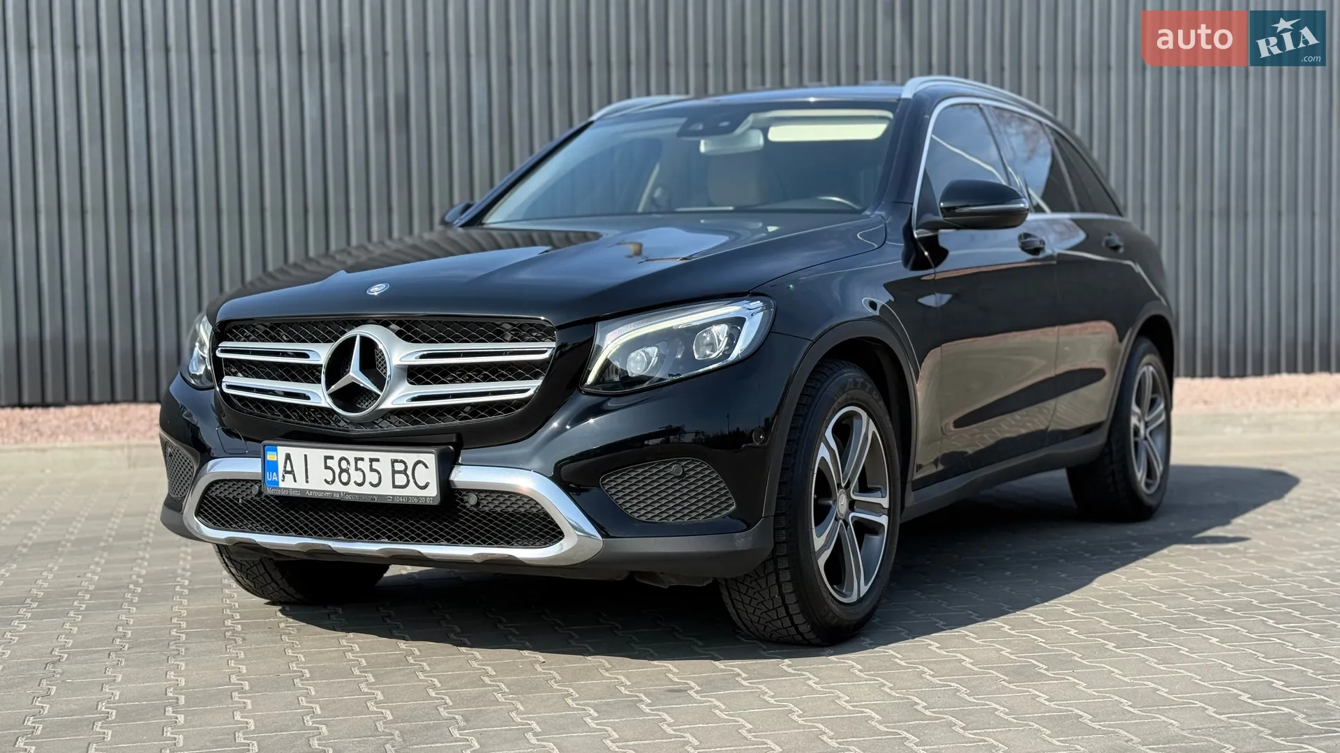 2016 Mercedes-Benz GLC - мініатюра 3