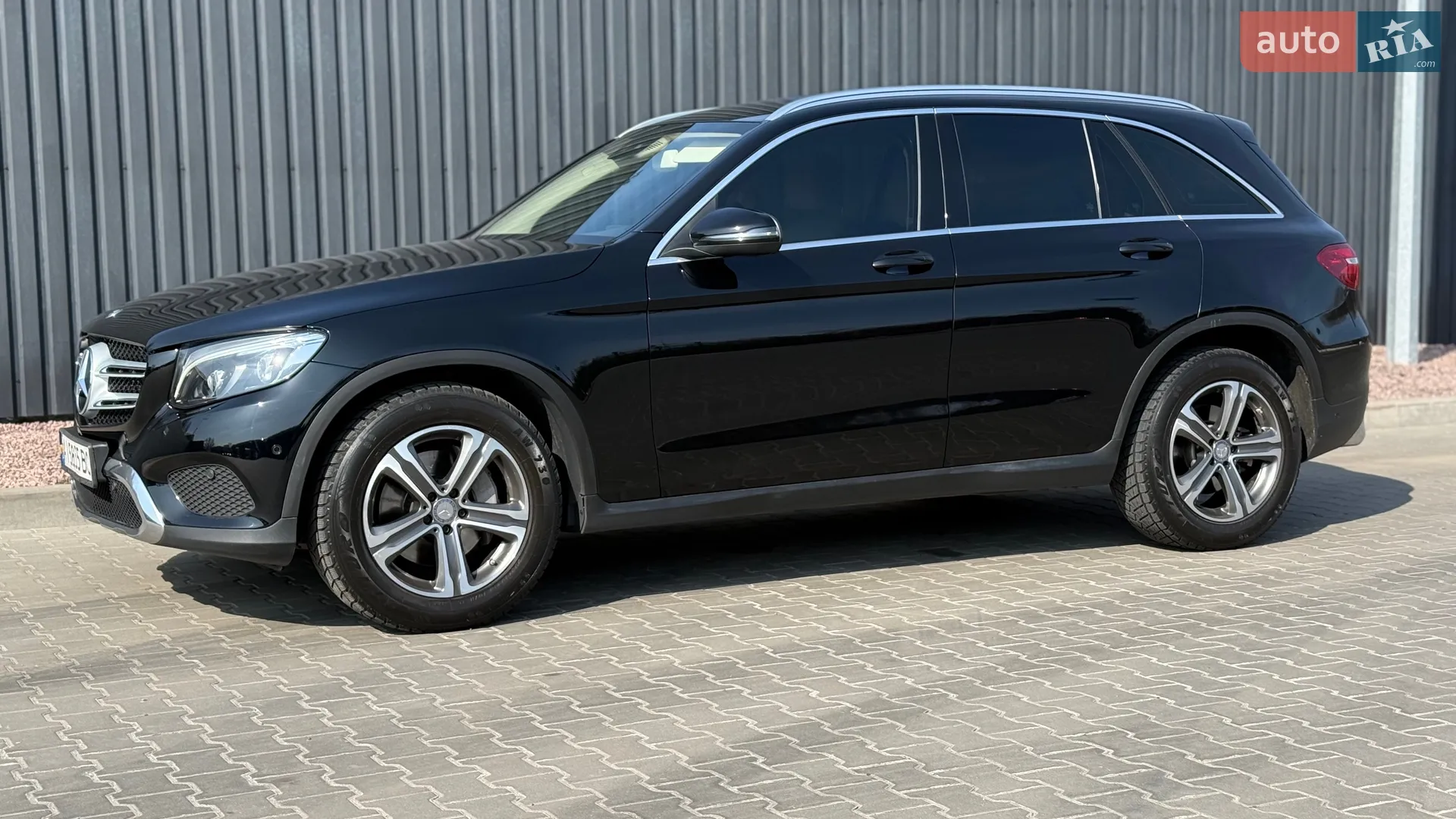 2016 Mercedes-Benz GLC - мініатюра 2