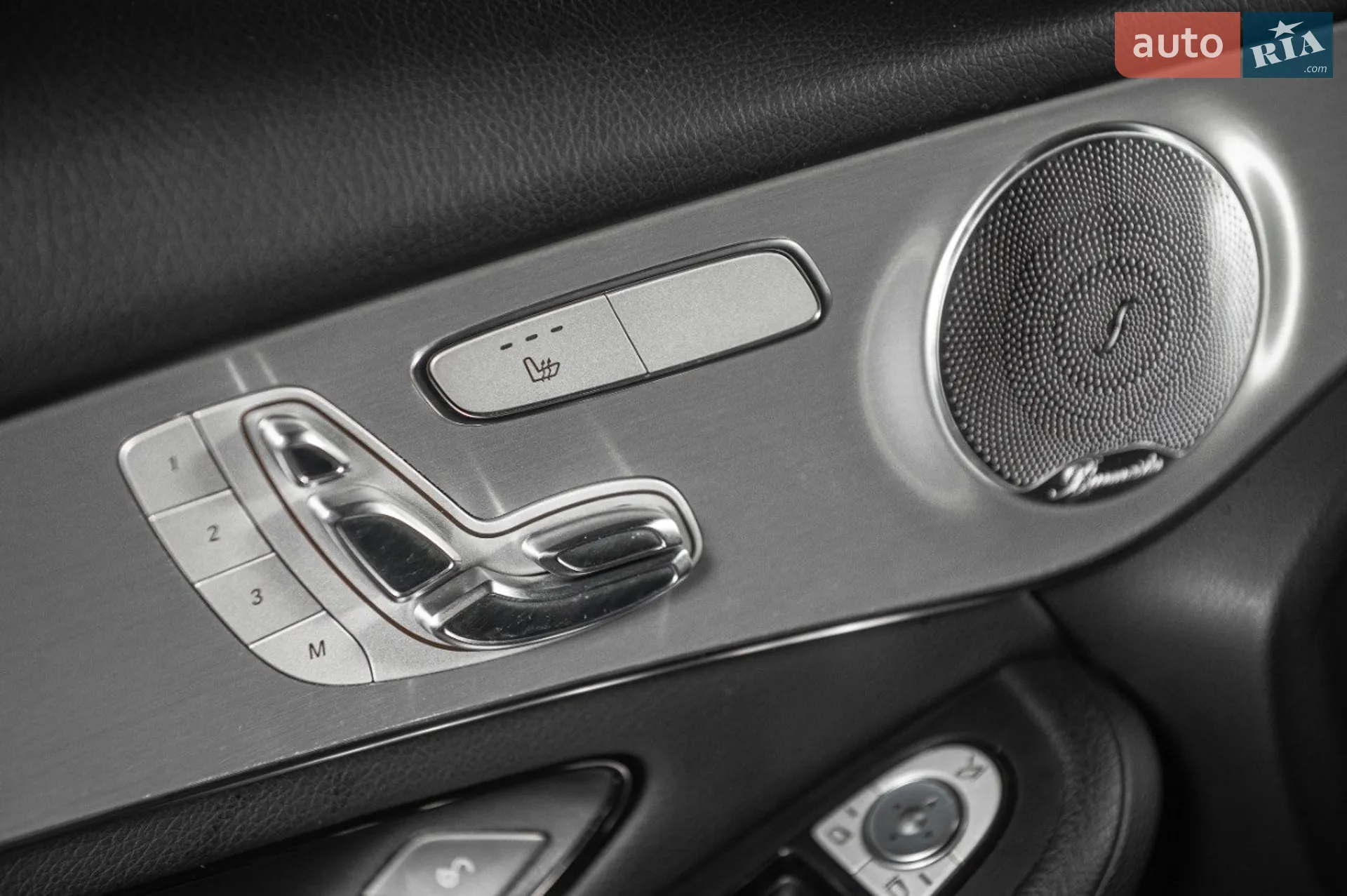 2016 Mercedes-Benz GLC - мініатюра 16