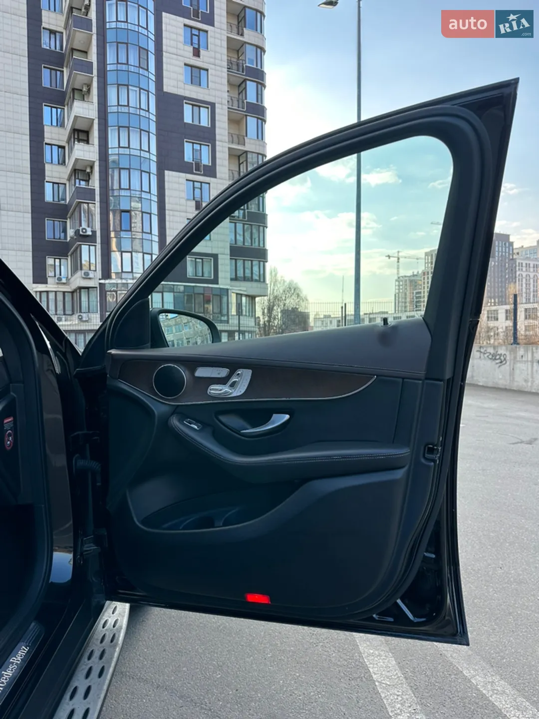 2018 Mercedes-Benz GLC - мініатюра 25