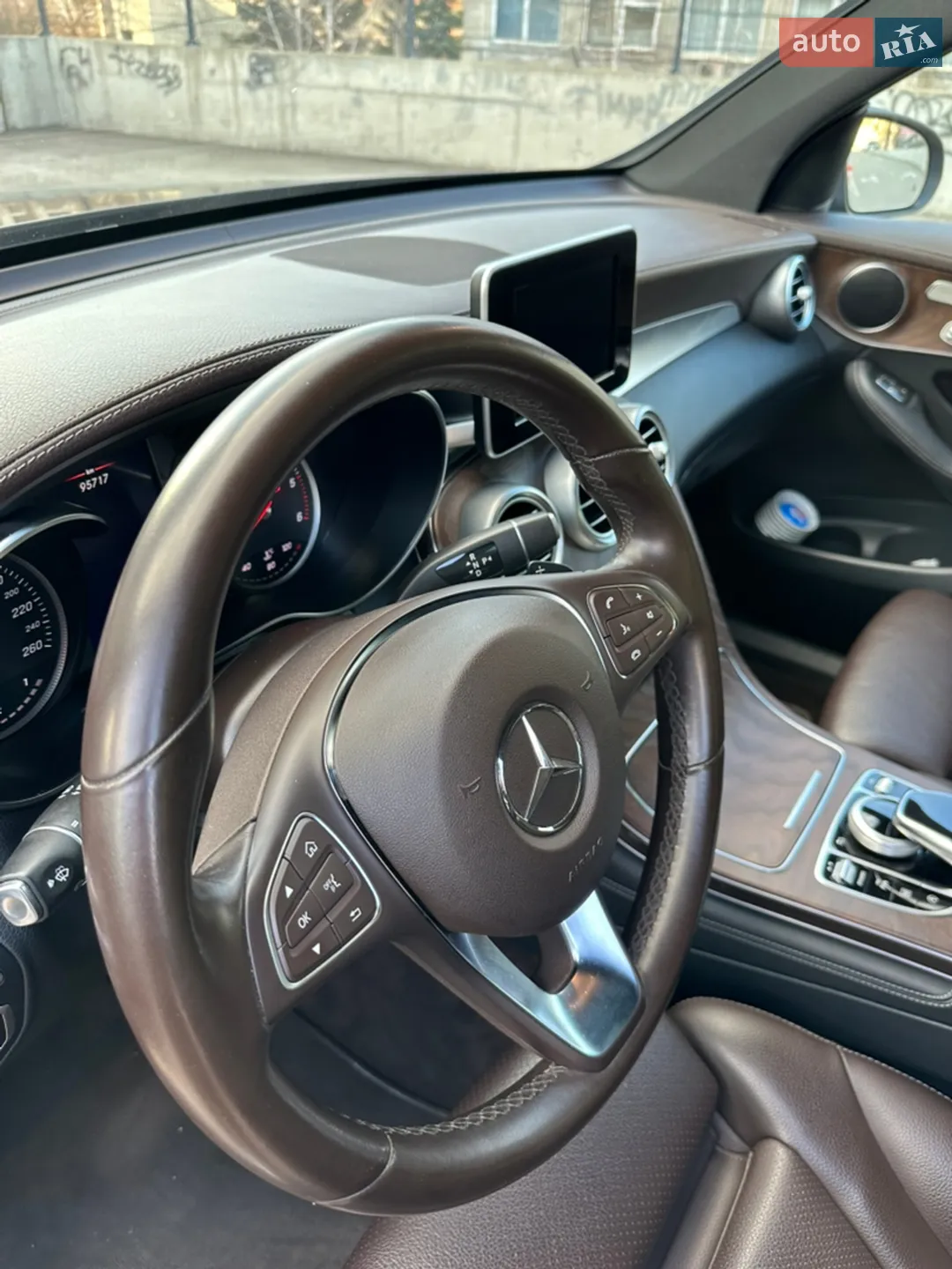 2018 Mercedes-Benz GLC - мініатюра 39