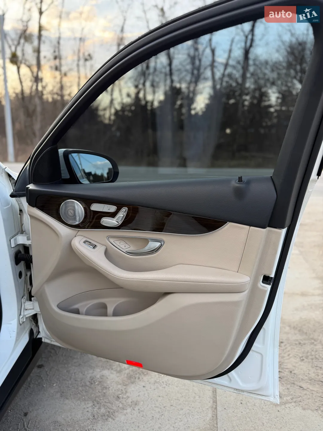 2017 Mercedes-Benz GLC - мініатюра 14