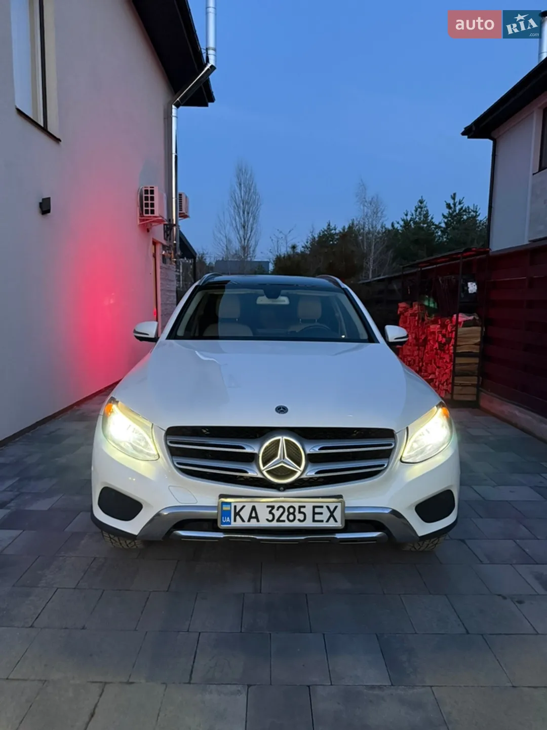 2017 Mercedes-Benz GLC - мініатюра 3