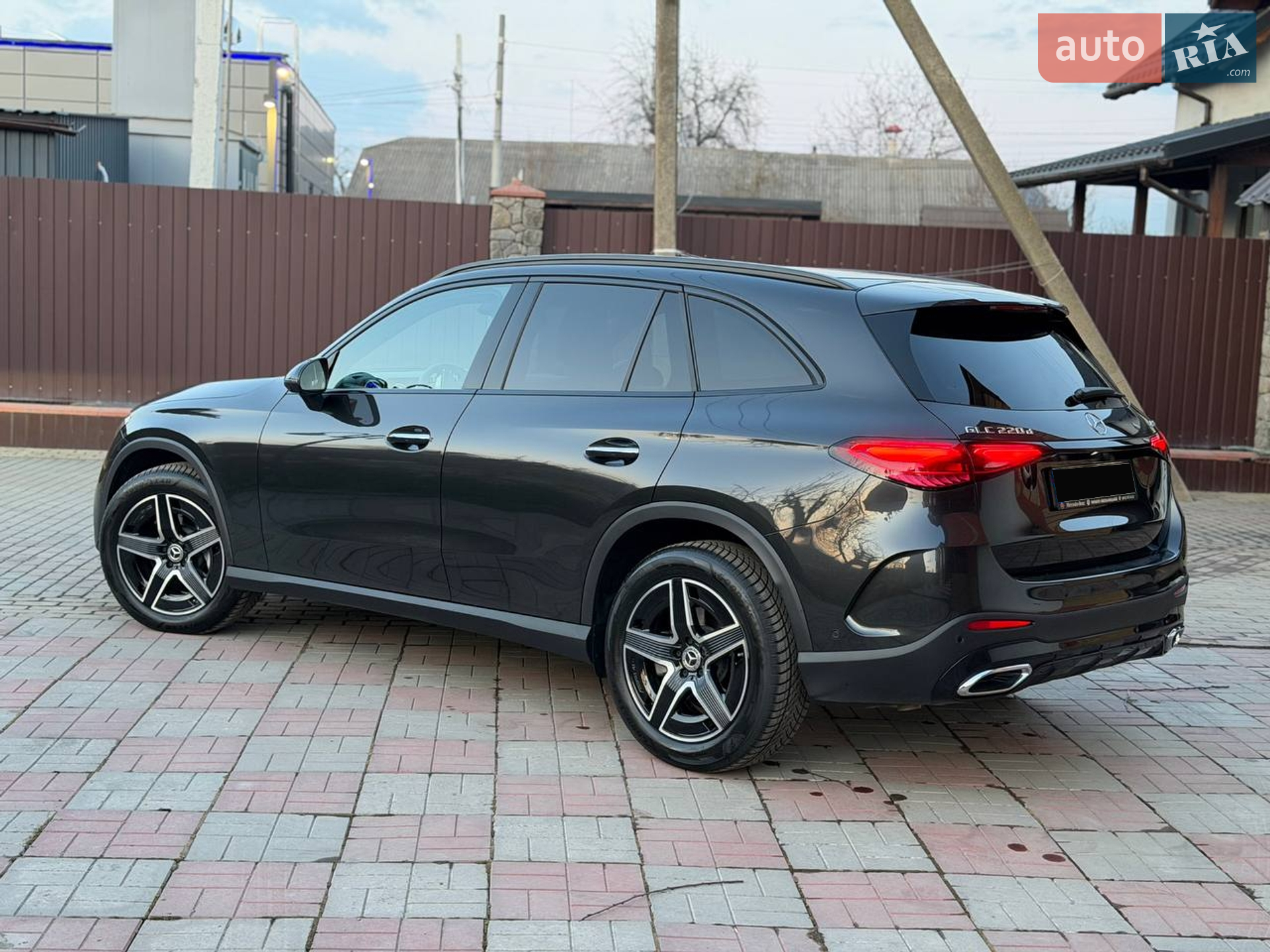2025 Mercedes-Benz GLC - мініатюра 9