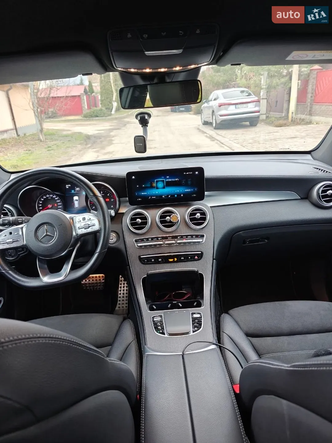 2019 Mercedes-Benz GLC - мініатюра 33
