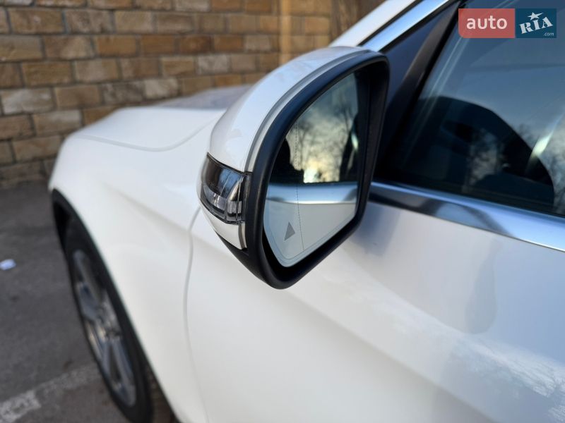 Внедорожник / Кроссовер Mercedes-Benz GLC-Class 2017 в Киеве