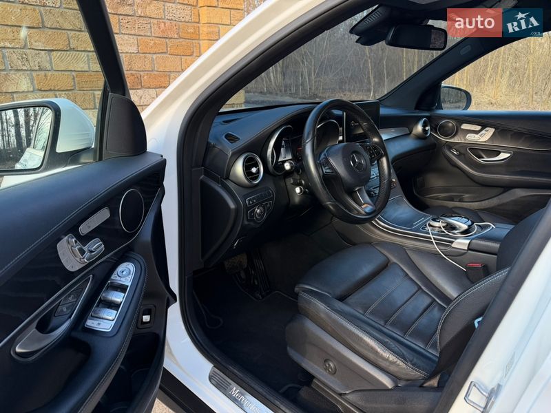 Внедорожник / Кроссовер Mercedes-Benz GLC-Class 2017 в Киеве