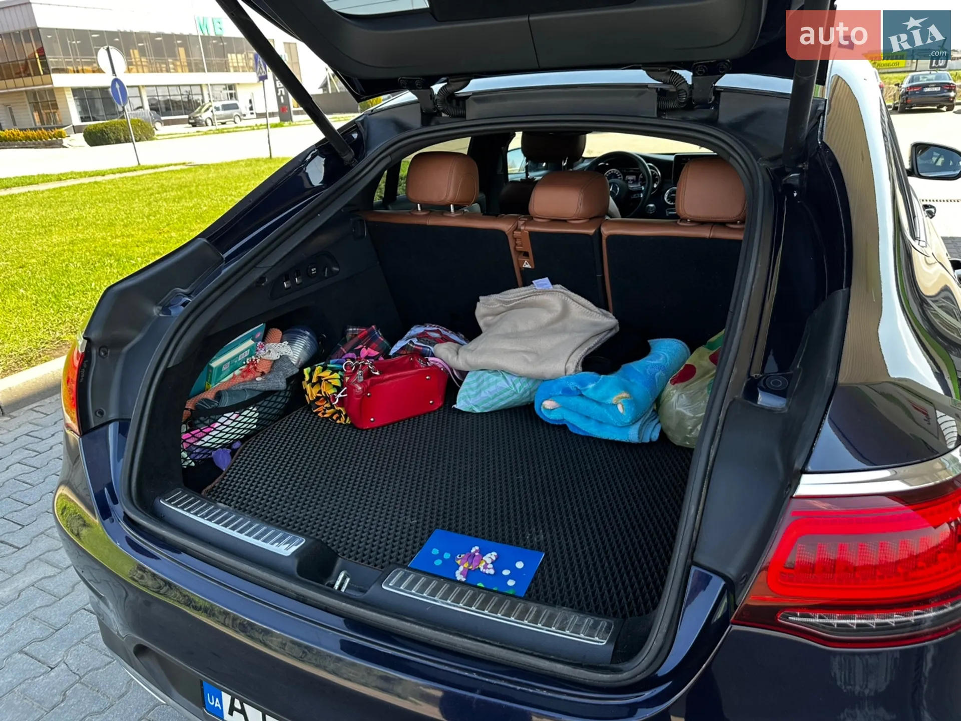 2017 Mercedes-Benz GLC - мініатюра 23