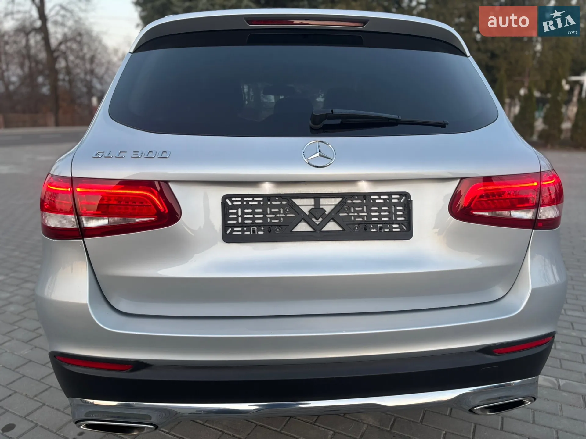 2016 Mercedes-Benz GLC - мініатюра 16