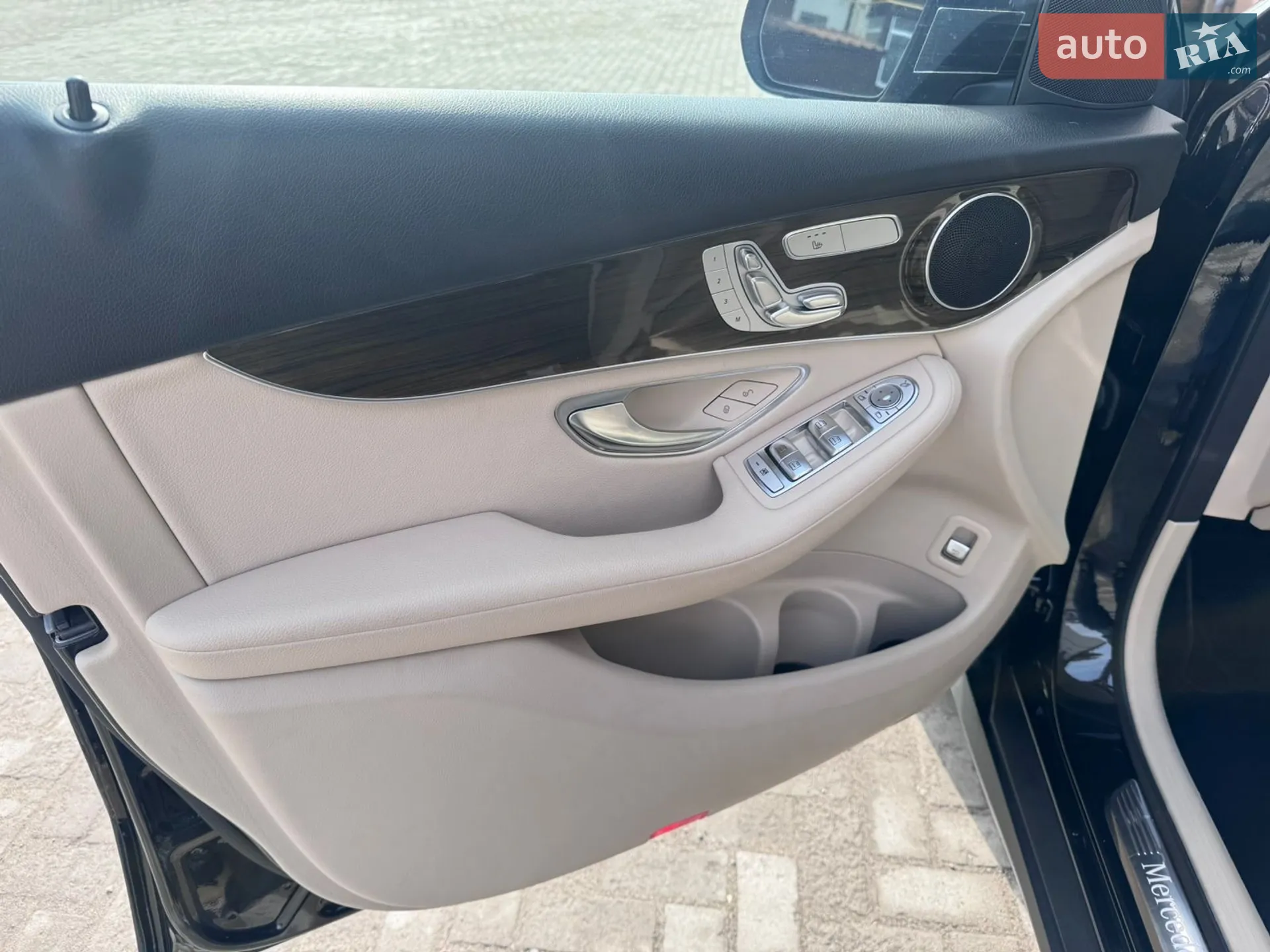 2020 Mercedes-Benz GLC - мініатюра 19