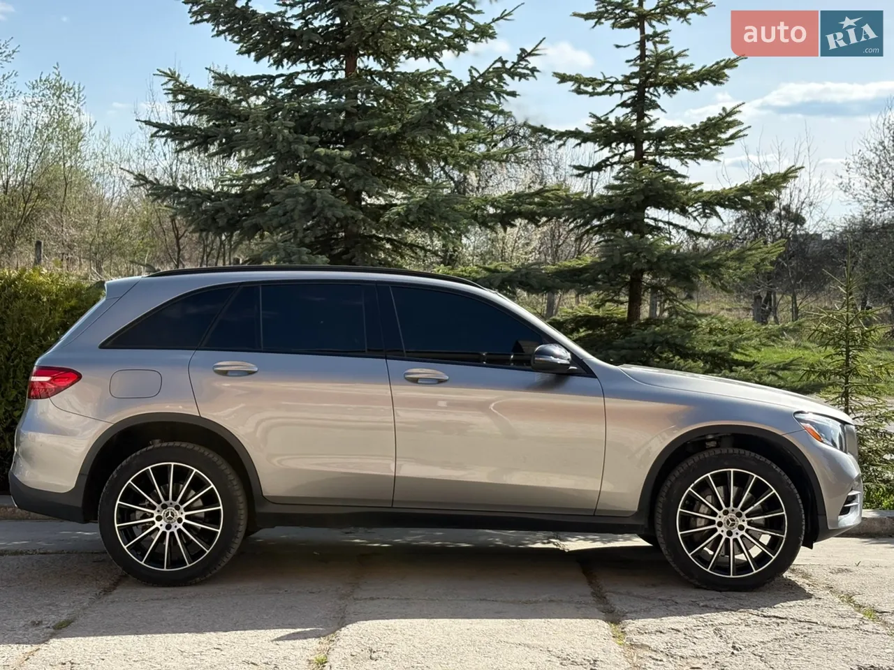 2019 Mercedes-Benz GLC - мініатюра 28