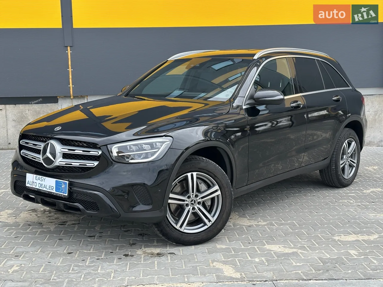 2019 Mercedes-Benz GLC - мініатюра 19