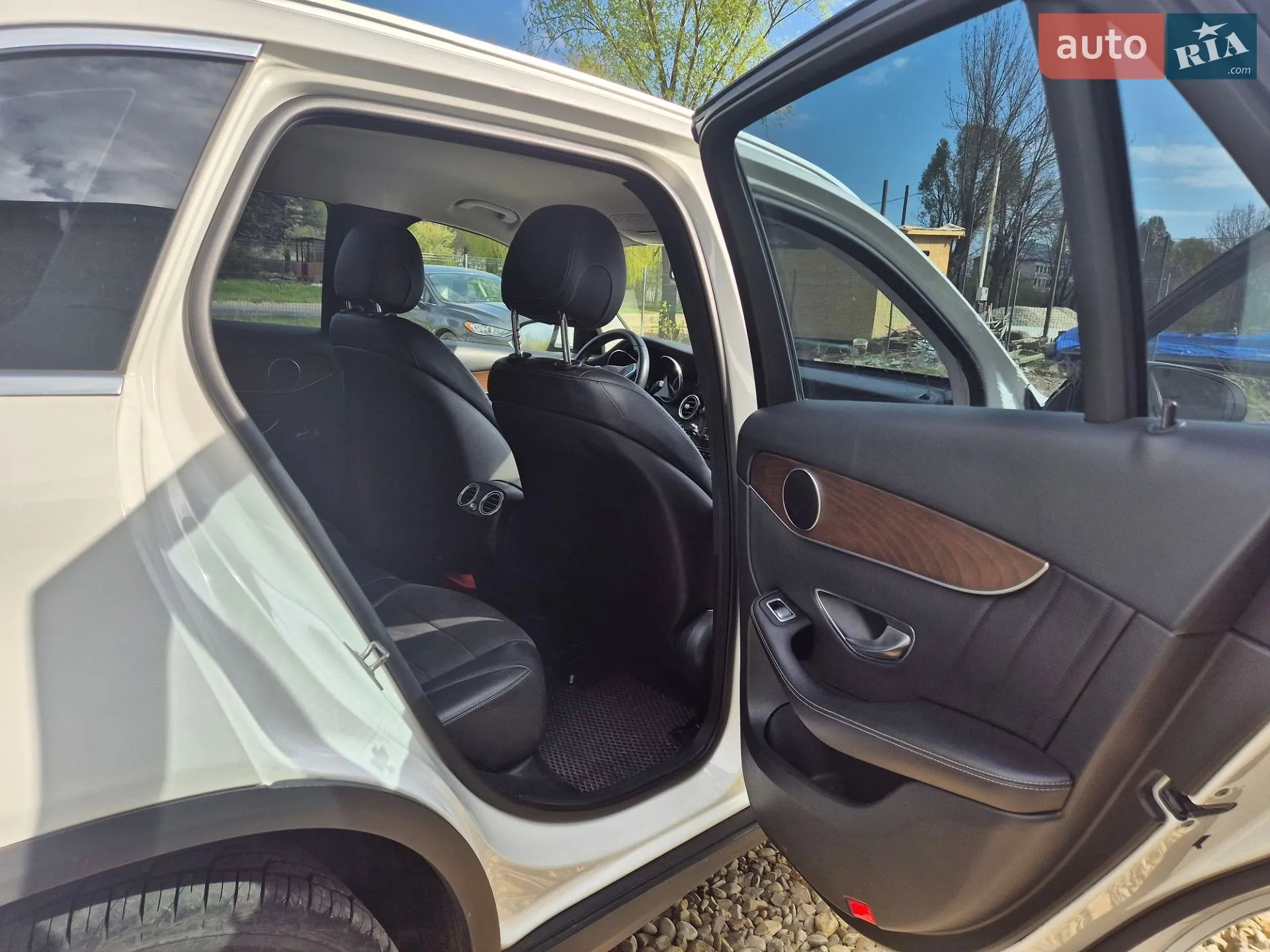 2016 Mercedes-Benz GLC - мініатюра 11