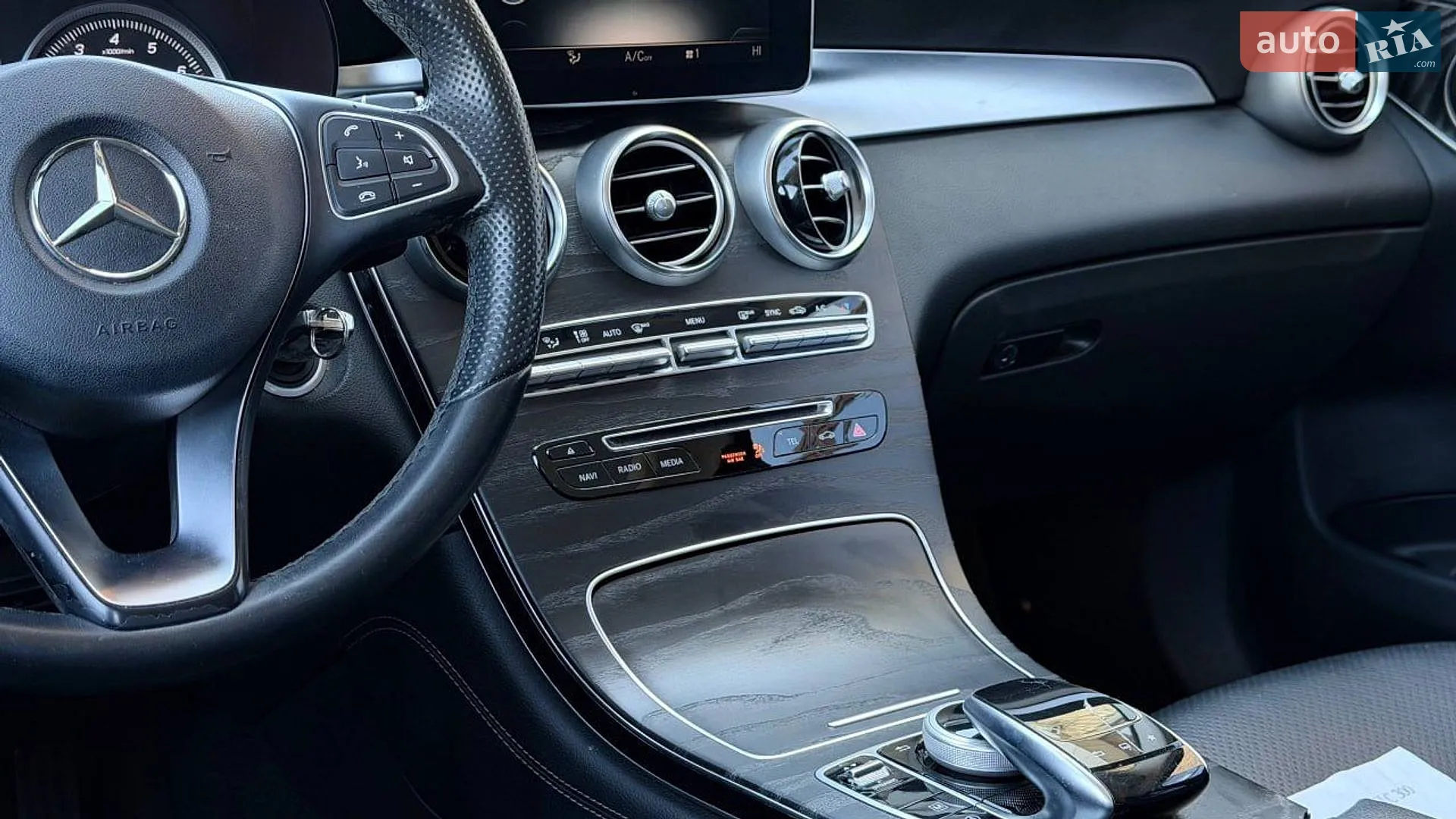 2016 Mercedes-Benz GLC - мініатюра 9