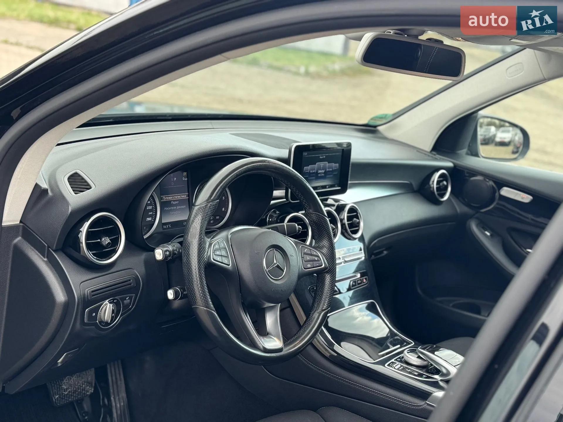 2016 Mercedes-Benz GLC - мініатюра 31