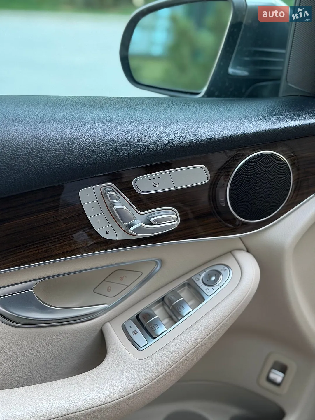 2018 Mercedes-Benz GLC - мініатюра 28