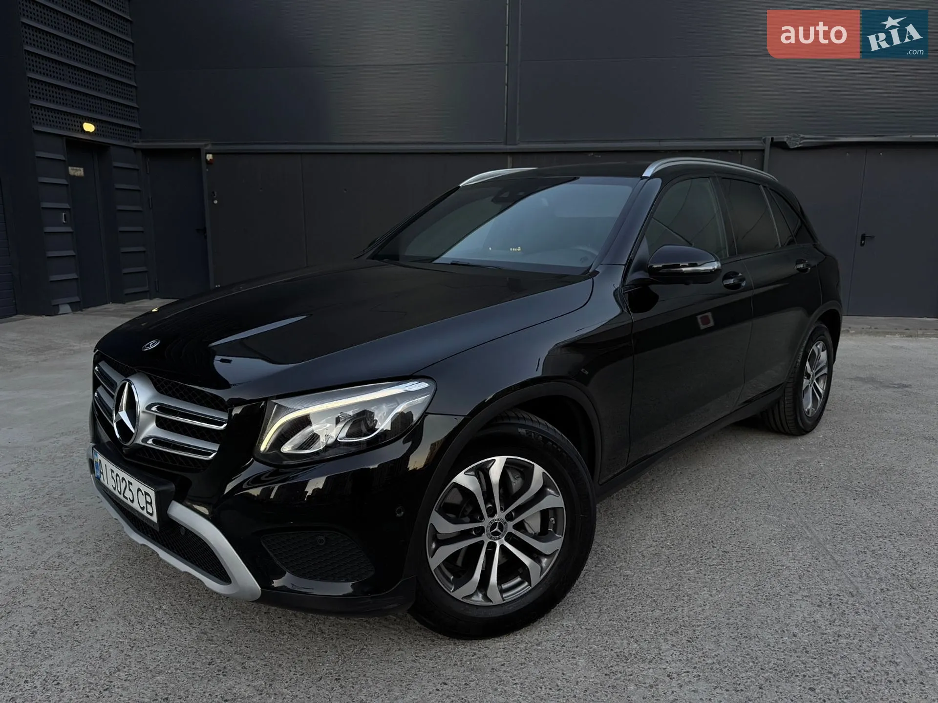 2019 Mercedes-Benz GLC - мініатюра 3
