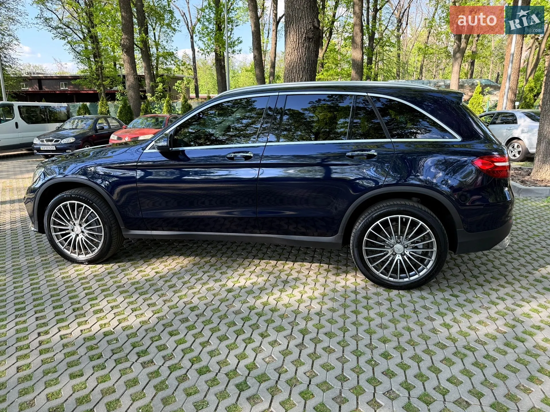 2017 Mercedes-Benz GLC - мініатюра 21