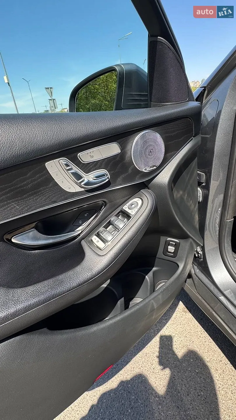 2017 Mercedes-Benz GLC - мініатюра 9