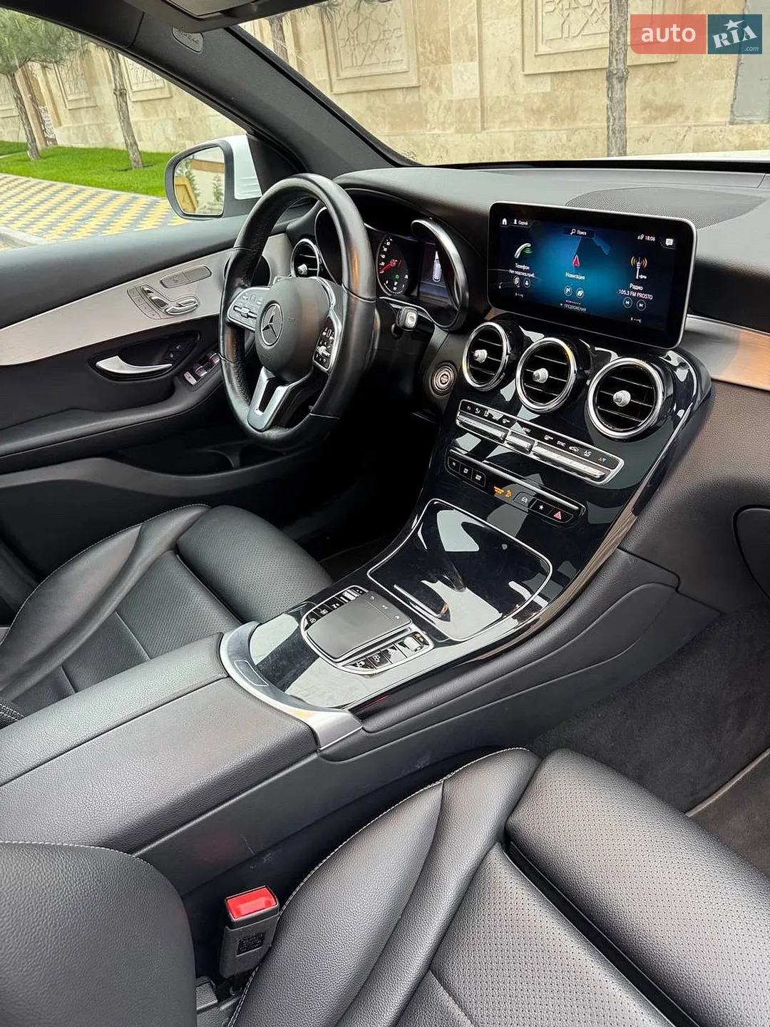 2022 Mercedes-Benz GLC - мініатюра 17